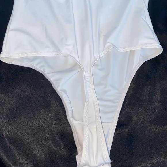 Large NEW DREAM ANGELS Embellished Scoop Bodysuit teddy - Picture 10 of 13